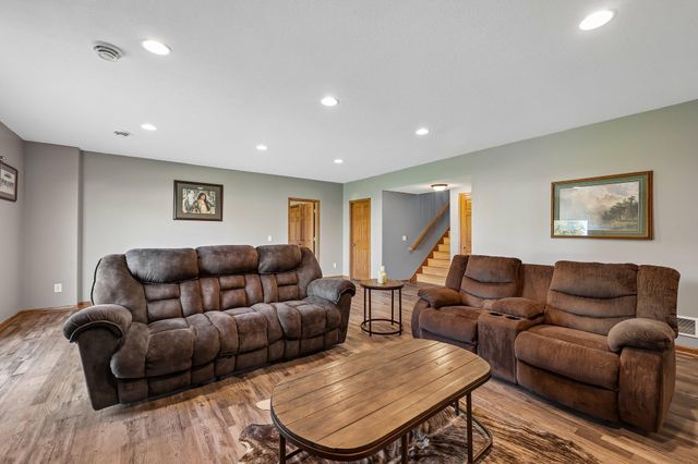 1514 Overlook Drive SE, Lonsdale, MN 55046