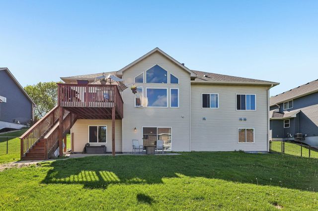 1514 Overlook Drive SE, Lonsdale, MN 55046