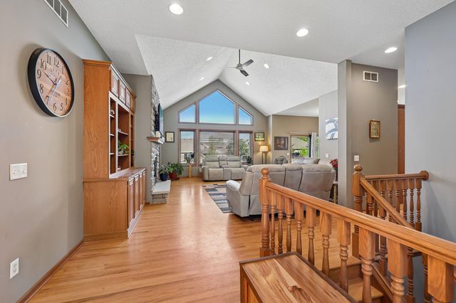 1514 Overlook Drive SE, Lonsdale, MN 55046