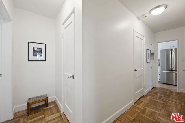 5345 Village, Los Angeles, CA 90016