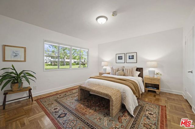 5345 Village, Los Angeles, CA 90016