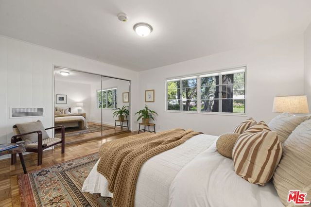 5345 Village, Los Angeles, CA 90016