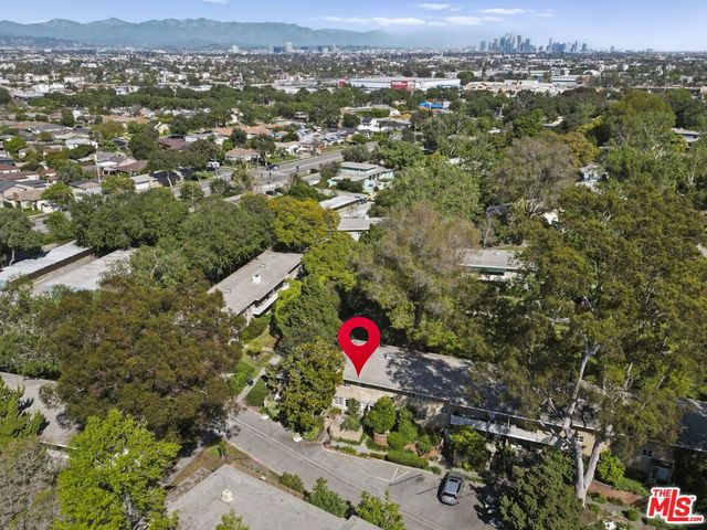 5345 Village, Los Angeles, CA 90016