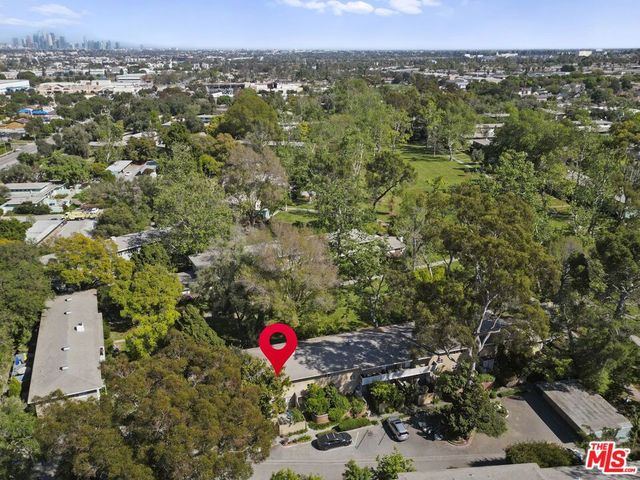 5345 Village, Los Angeles, CA 90016