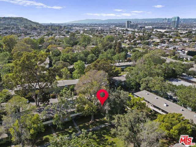 5345 Village, Los Angeles, CA 90016