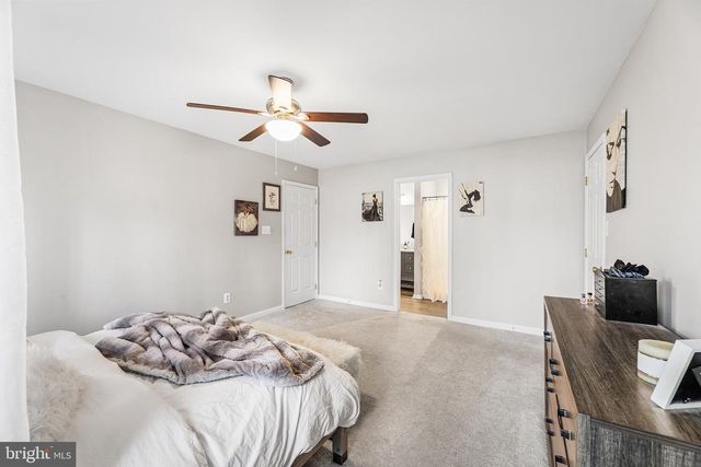 6262 WHITE COVE DR, Salisbury, MD 21801