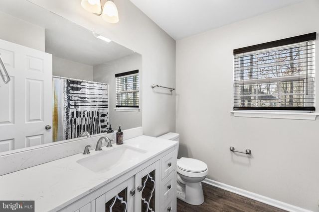 6262 WHITE COVE DR, Salisbury, MD 21801