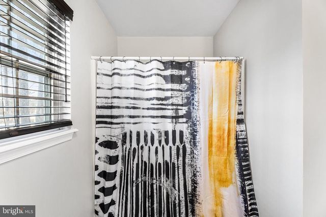 6262 WHITE COVE DR, Salisbury, MD 21801