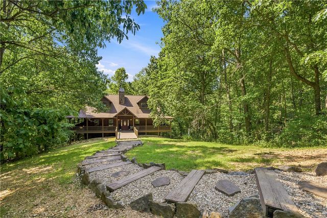 22365 N Log Cabin Drive, Sulphur Springs, AR 72768