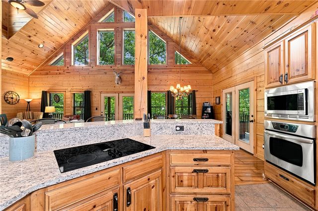 22365 N Log Cabin Drive, Sulphur Springs, AR 72768