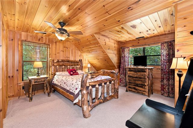 22365 N Log Cabin Drive, Sulphur Springs, AR 72768