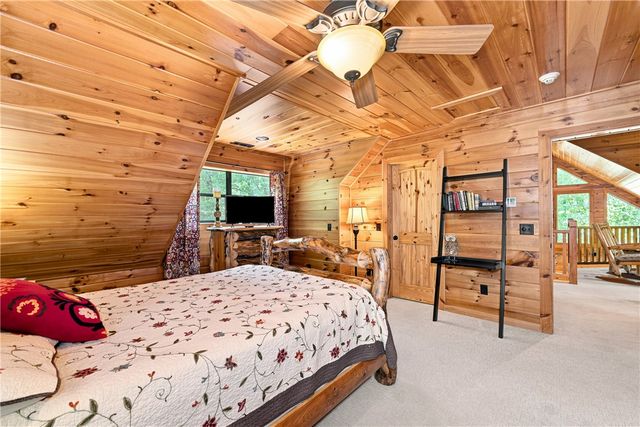 22365 N Log Cabin Drive, Sulphur Springs, AR 72768