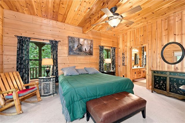 22365 N Log Cabin Drive, Sulphur Springs, AR 72768
