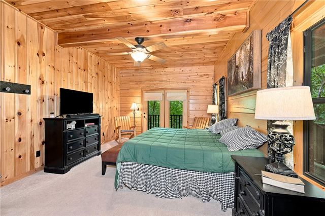 22365 N Log Cabin Drive, Sulphur Springs, AR 72768
