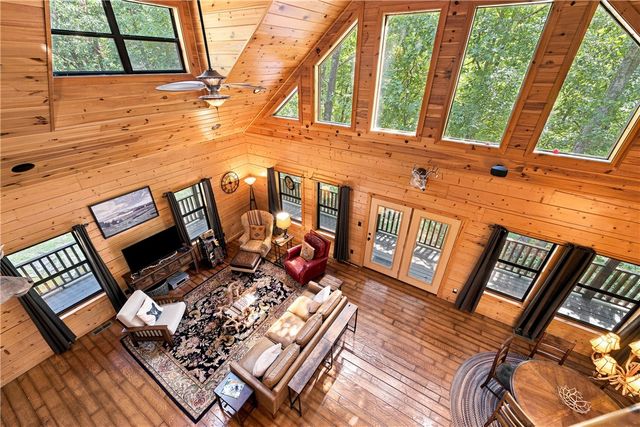 22365 N Log Cabin Drive, Sulphur Springs, AR 72768