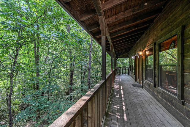 22365 N Log Cabin Drive, Sulphur Springs, AR 72768