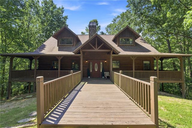 22365 N Log Cabin Drive, Sulphur Springs, AR 72768