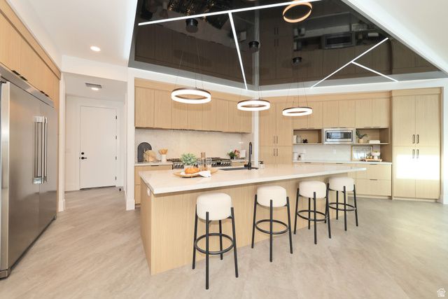 1306 E VICTOR LN, Draper, UT 84020