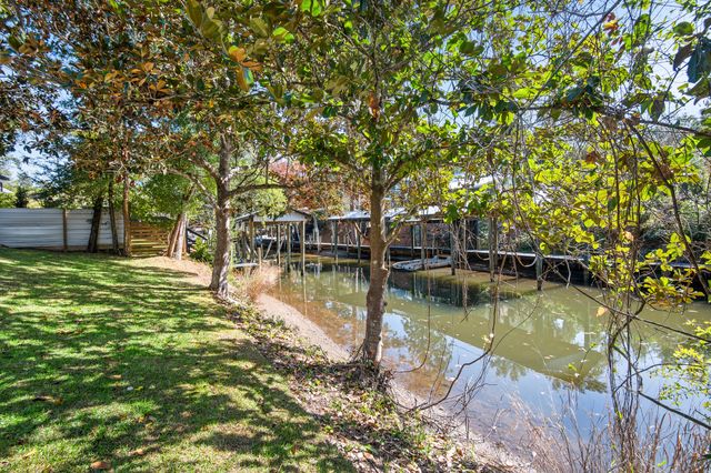 181 Morrison Avenue, Santa Rosa Beach, FL 32459