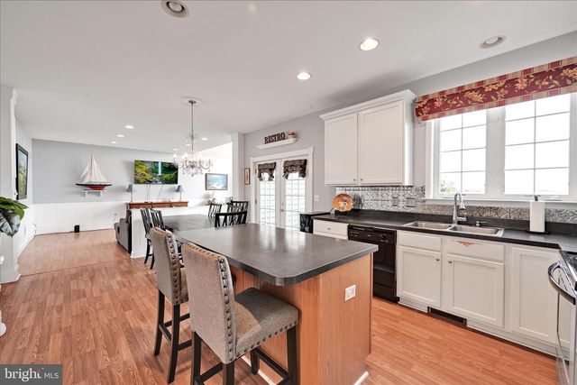 748 CONNOLLY DR, Red Lion, PA 17356