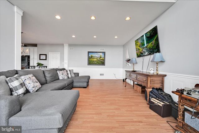 748 CONNOLLY DR, Red Lion, PA 17356