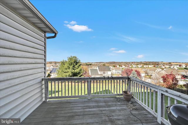 748 CONNOLLY DR, Red Lion, PA 17356