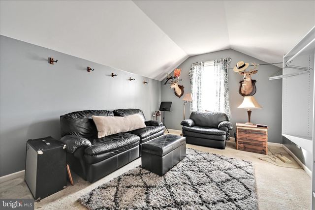 748 CONNOLLY DR, Red Lion, PA 17356