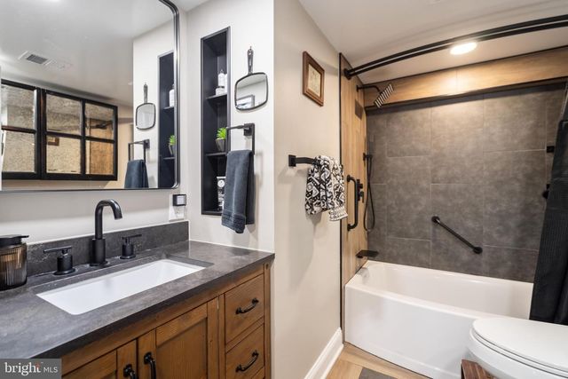 7801 GAMBRILL RD, Springfield, VA 22153