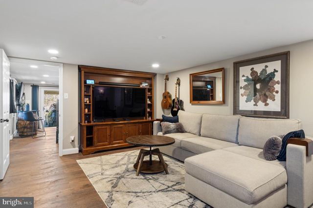 7801 GAMBRILL RD, Springfield, VA 22153