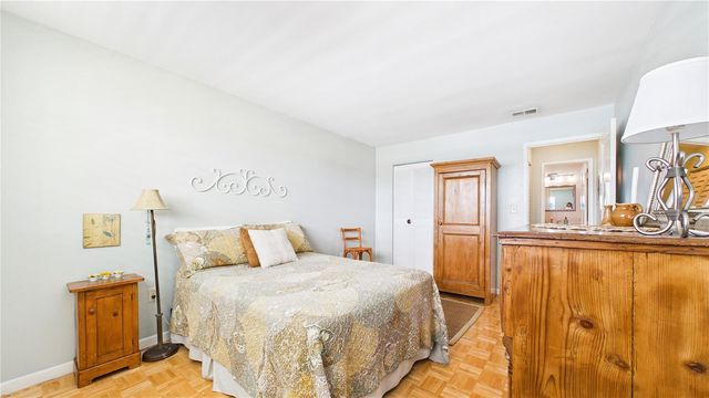 5935 30TH AVENUE S 312, Gulfport, FL 33707