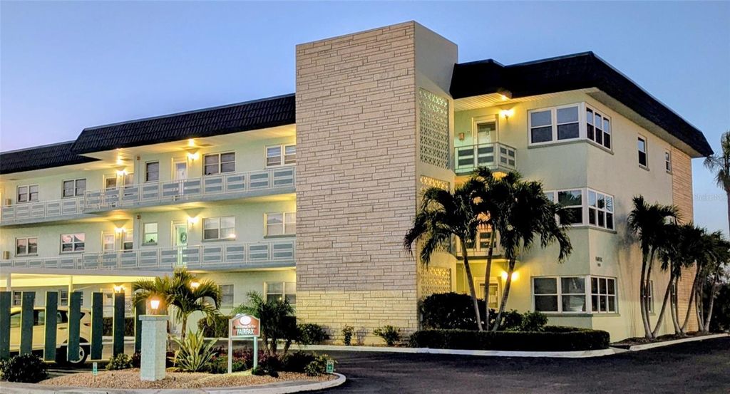 5935 30TH AVENUE S 312, Gulfport, FL 33707