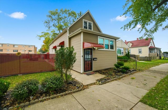 12412 S Lincoln Street, Calumet Park, IL 60827