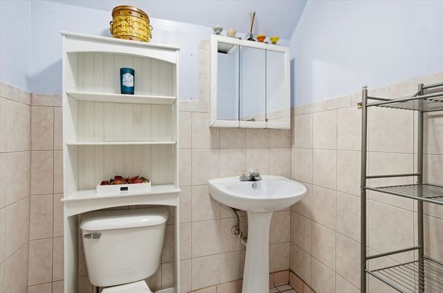 12412 S Lincoln Street, Calumet Park, IL 60827