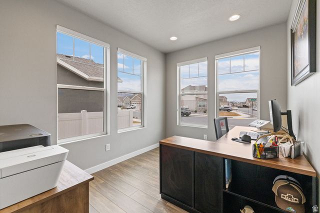 1325 E DESERT PEAK, Eagle Mountain, UT 84005