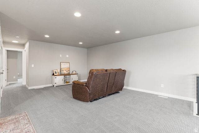 1325 E DESERT PEAK, Eagle Mountain, UT 84005