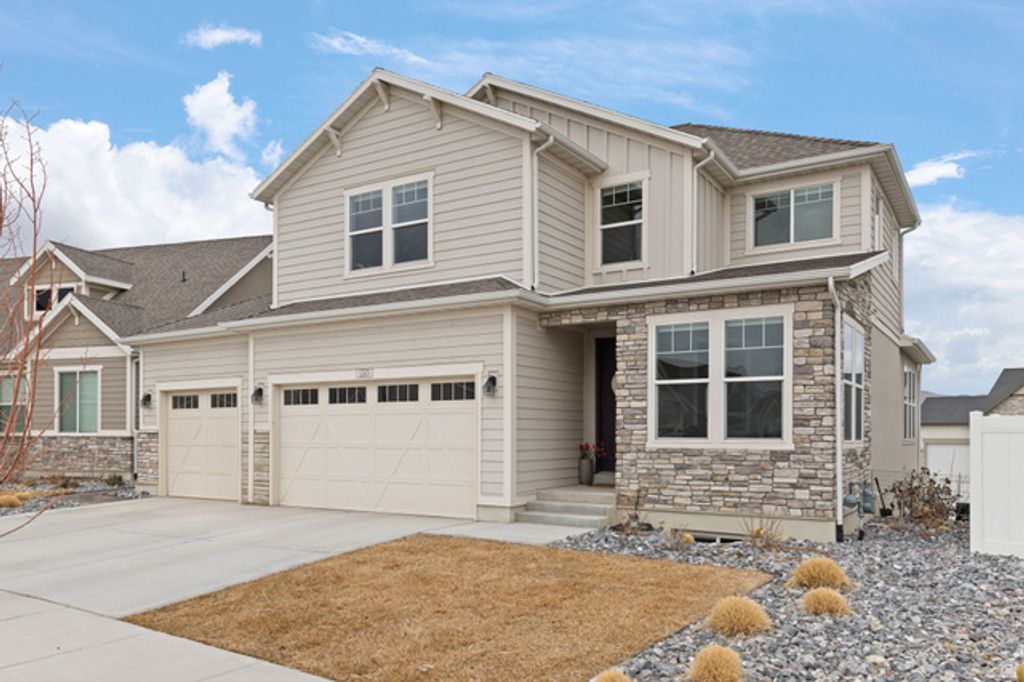 1325 E DESERT PEAK, Eagle Mountain, UT 84005