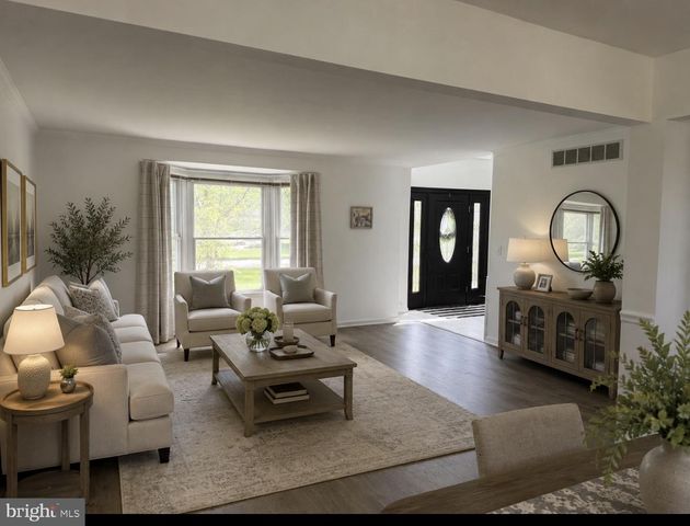 2 CARNEY WAY, Hamilton, NJ 08620