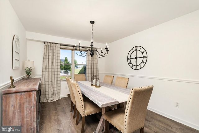 2 CARNEY WAY, Hamilton, NJ 08620
