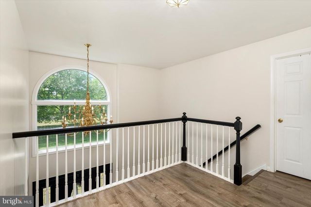 2 CARNEY WAY, Hamilton, NJ 08620