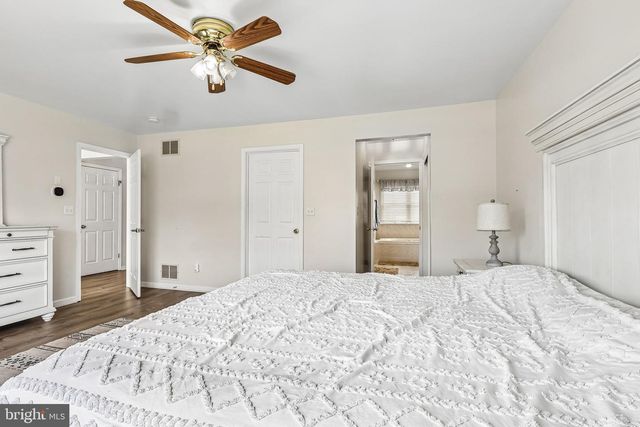2 CARNEY WAY, Hamilton, NJ 08620
