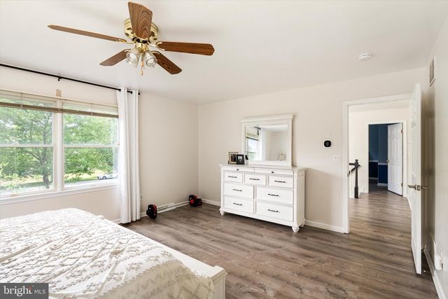 2 CARNEY WAY, Hamilton, NJ 08620