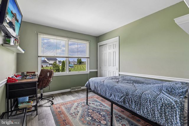 2 CARNEY WAY, Hamilton, NJ 08620
