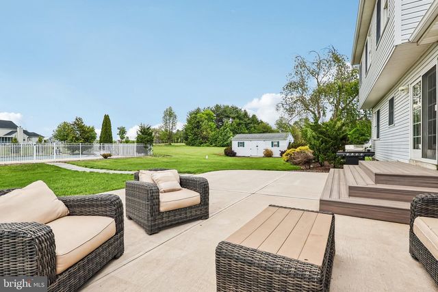 2 CARNEY WAY, Hamilton, NJ 08620