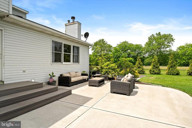 2 CARNEY WAY, Hamilton, NJ 08620