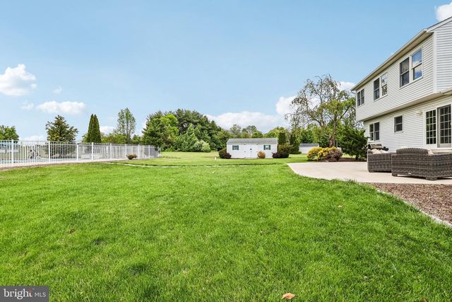 2 CARNEY WAY, Hamilton, NJ 08620