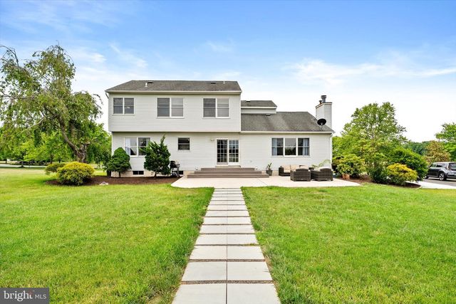 2 CARNEY WAY, Hamilton, NJ 08620