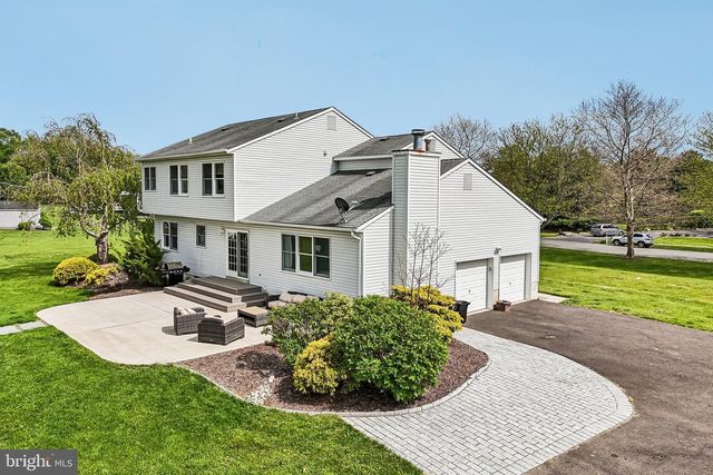 2 CARNEY WAY, Hamilton, NJ 08620