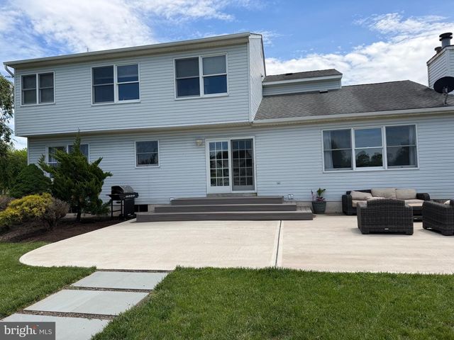 2 CARNEY WAY, Hamilton, NJ 08620