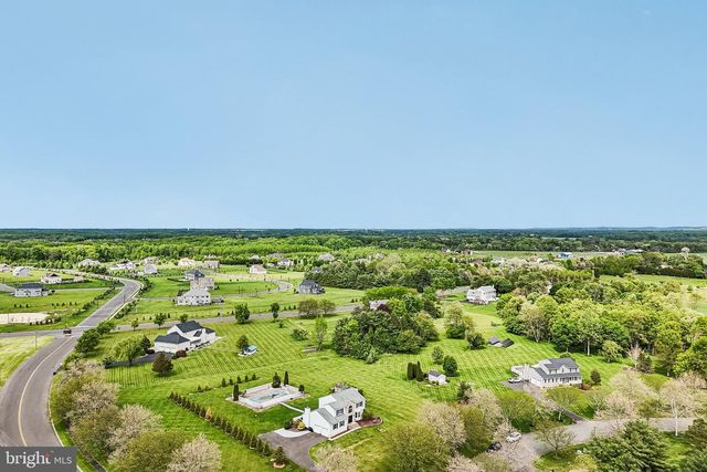 2 CARNEY WAY, Hamilton, NJ 08620