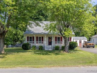 6402 Sledds Lake Rd, Hanover, VA 23111